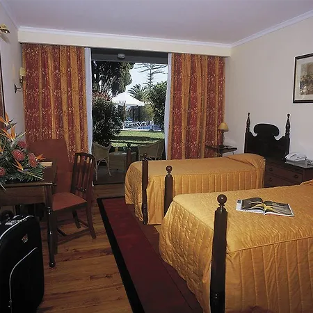 Charming - Quinta Perestrello 4*