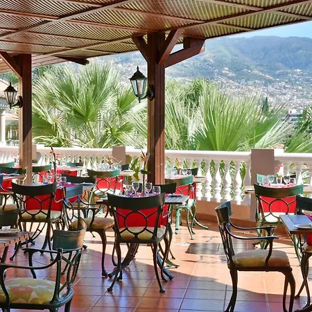 Charming - Quinta Perestrello 4*