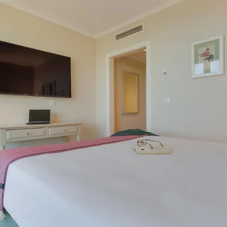 Charming - Quinta Perestrello Funchal (Madeira)