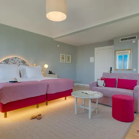 Charming - Quinta Perestrello 4*