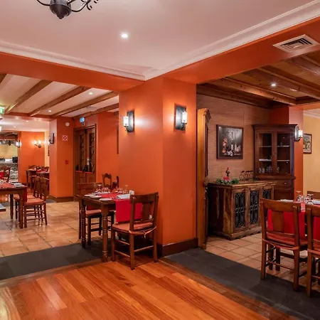 Charming - Quinta Perestrello 4*