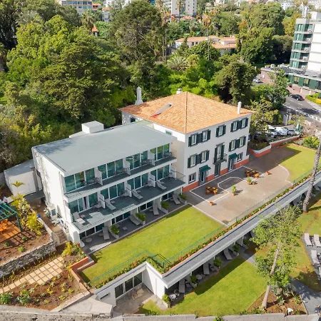 Charming - Quinta Perestrello Funchal (Madeira)