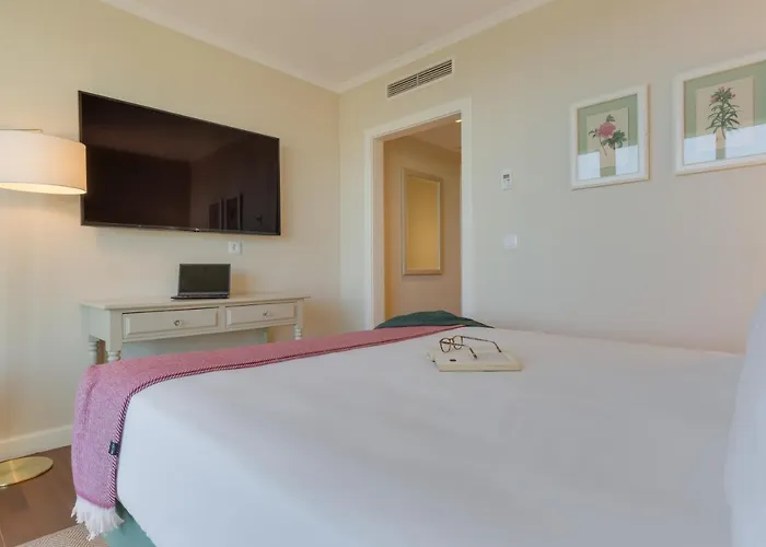 Charming - Quinta Perestrello Funchal (Madeira)