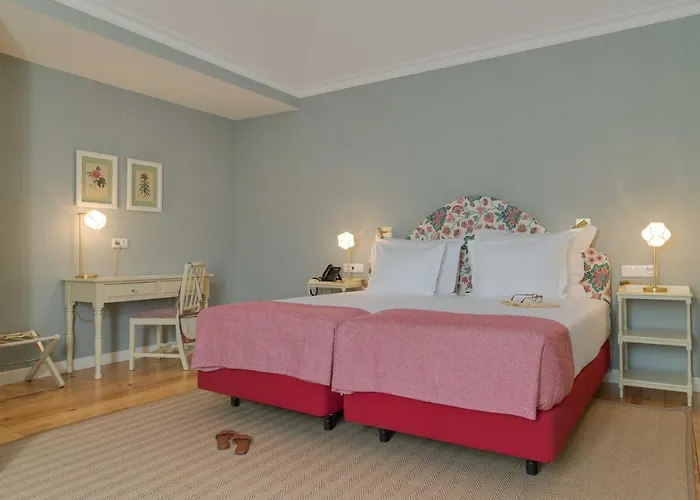 Charming - Quinta Perestrello 4*