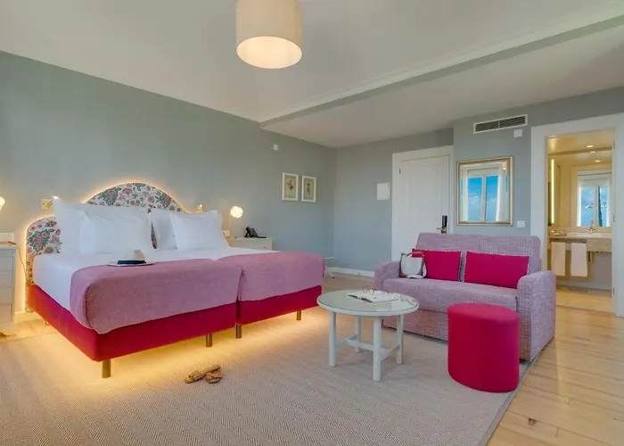 Charming - Quinta Perestrello 4*