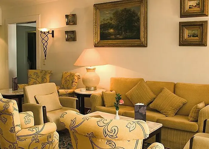 Charming - Quinta Perestrello Hotel