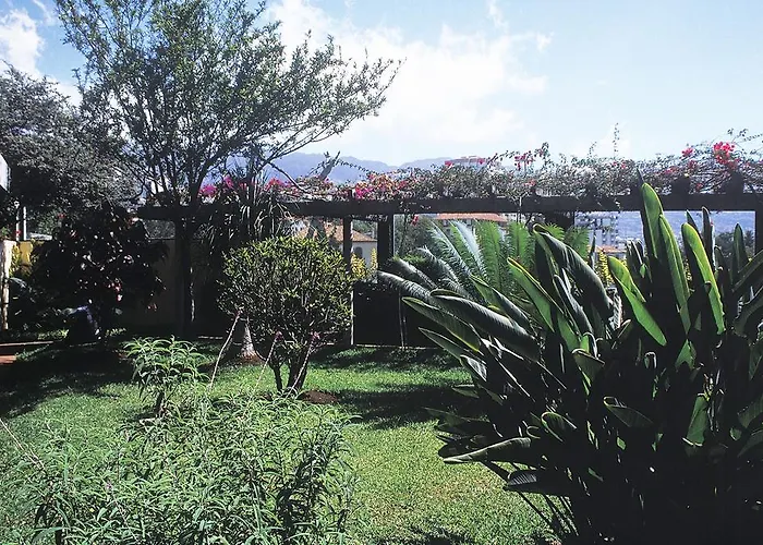 Charming - Quinta Perestrello Funchal (Madeira)