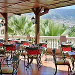 Charming - Quinta Perestrello 4*